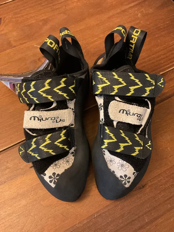 High-altitude hiking mat-La Sportiva Miura VS Climbing Shoes Women's 4.5